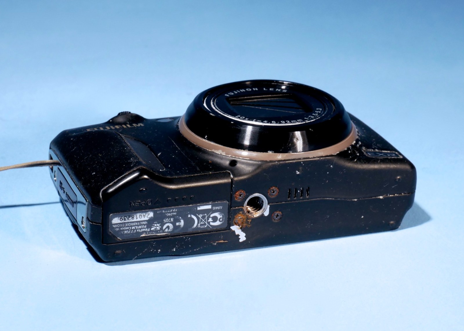 Fujifilm-FinePix-F500EXR-Digital-Camera-16MP-15x-Optical-Zoom-READ-137030833710-4