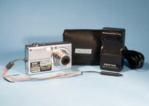 Pentax Optio T10 6.0MP Compact Digital Camera 3x Optical Zoom * Fully Working