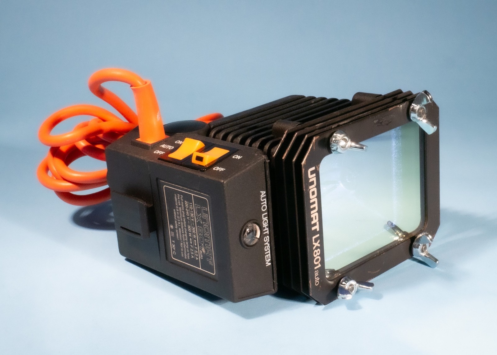 Unomat-LX801-Auto-300-Watt-Continuous-Halogen-Lighting-System-Fully-Working-137739169250-2
