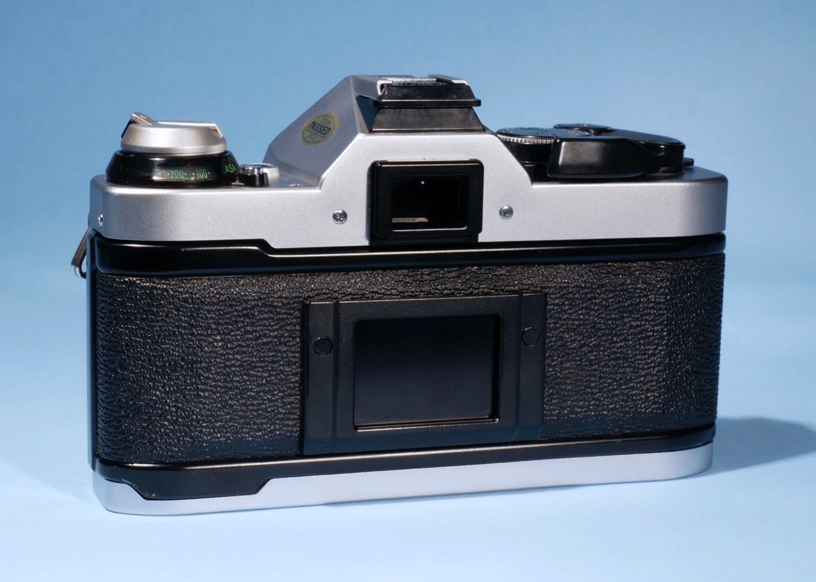 Canon-AE-1-Program-35mm-SLR-Film-Camera-Fully-Working-New-Seals-136512058121-4