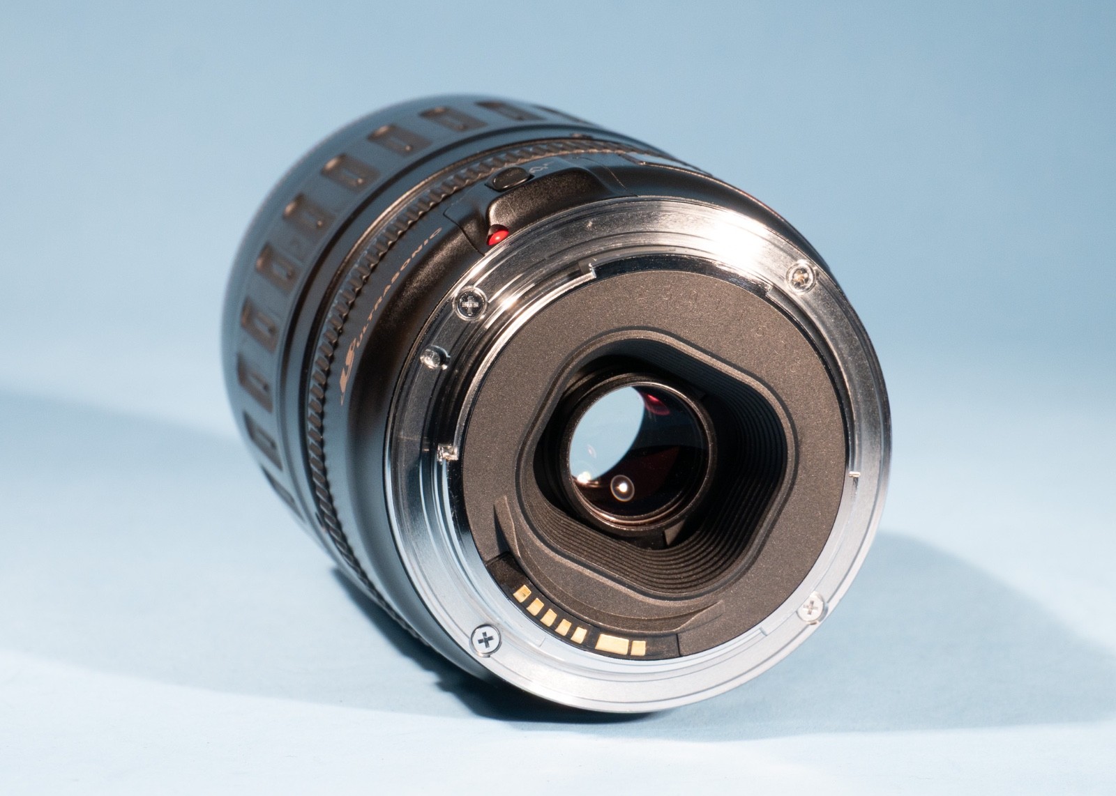 Canon-EF-100-300mm-f45-56-Zoom-Lens-Tested-Fully-Working-Excellent-137675101751-5