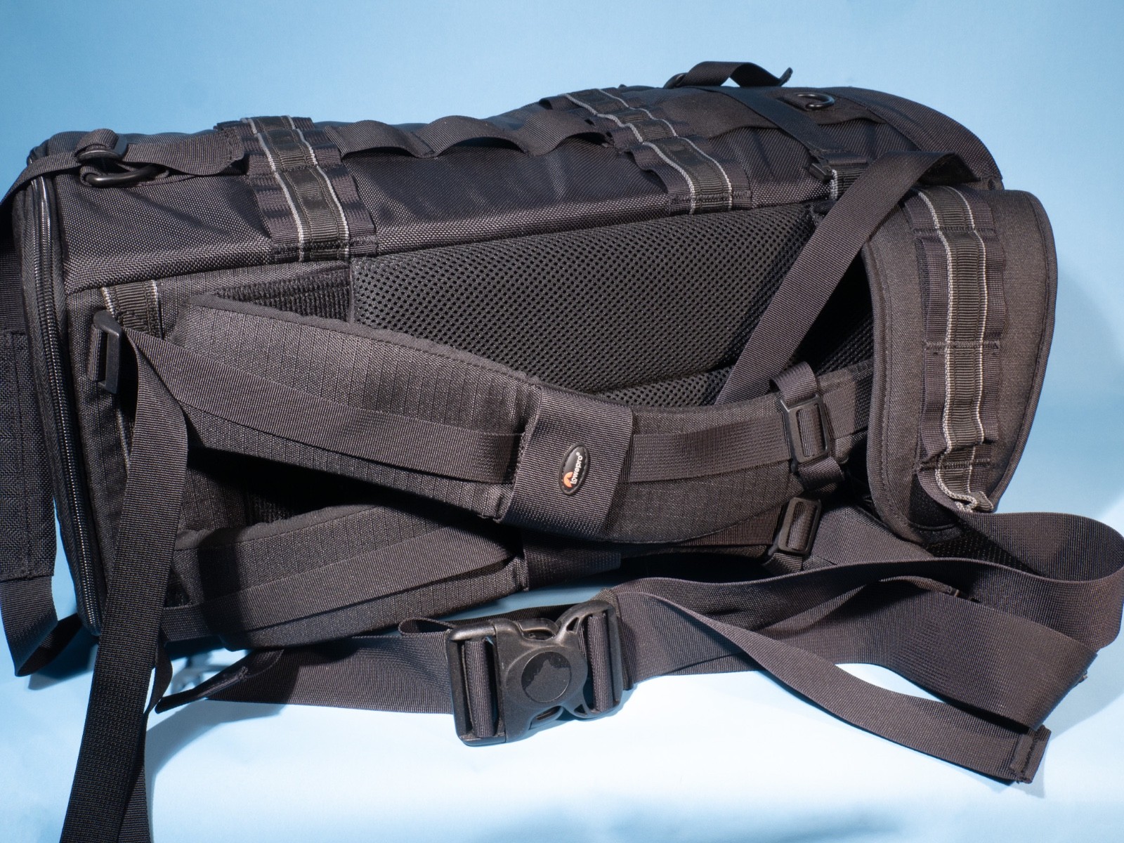 Lowepro-Lens-Trekker-600-AW-Backpack-Pro-DSLR-With-600mm-f4-Lens-Excellent-137114411701-3