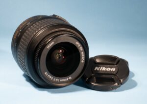 Nikon Nikkor AF-S 18-55mm f/3.5-5.6G VR DX Zoom Lens * Excellent & Fully Working