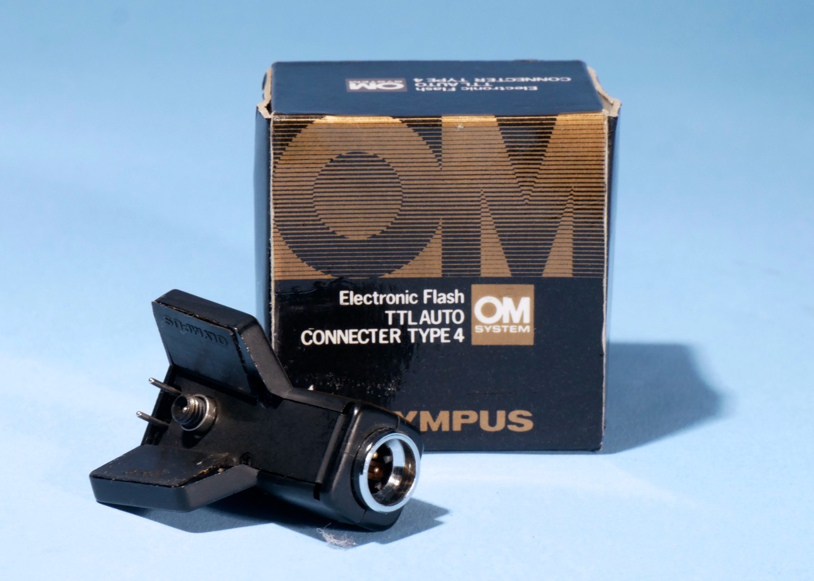 Olympus-OM-System-Electronic-Flash-TTL-Type-4-Auto-Connector-Excellent-136998420561-2