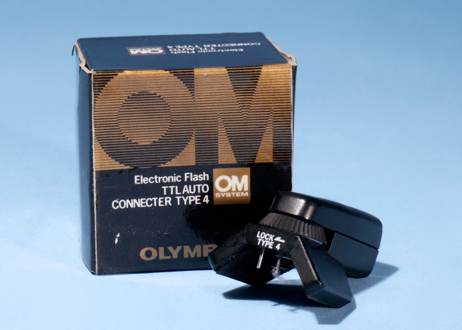 Olympus-OM-System-Electronic-Flash-TTL-Type-4-Auto-Connector-Excellent-136998420561