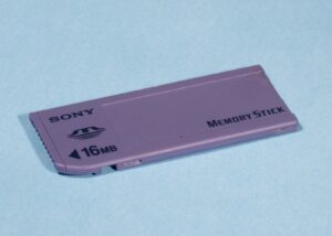 Sony 16MB Memory Stick * Digital Cameras Camcorders & PDAs * Fully Working