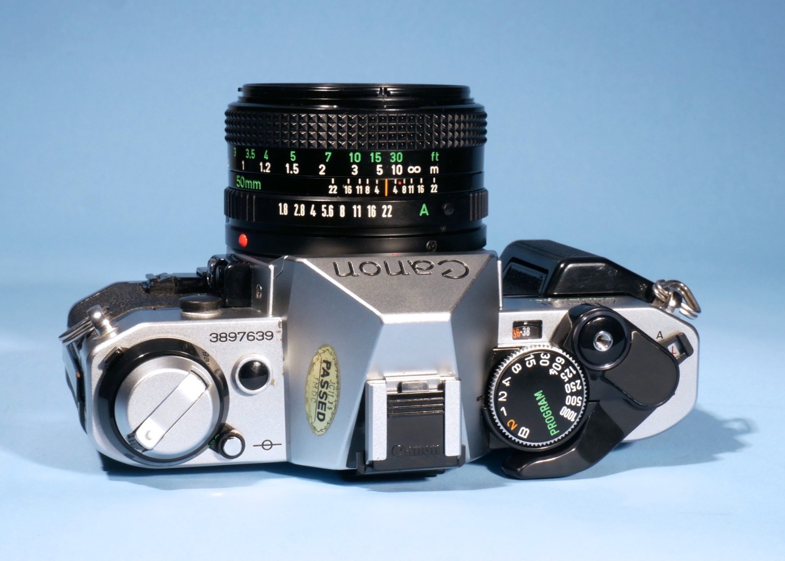 Canon-AE-1-Program-35mm-SLR-Film-Camera-FD-50mm-f18-Lens-Fully-Working-136930942232-3