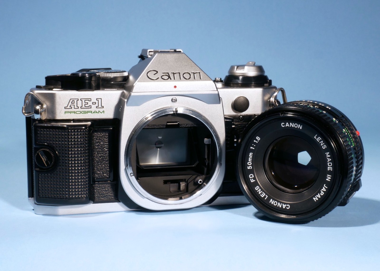 Canon-AE-1-Program-35mm-SLR-Film-Camera-FD-50mm-f18-Lens-Fully-Working-136930942232-6