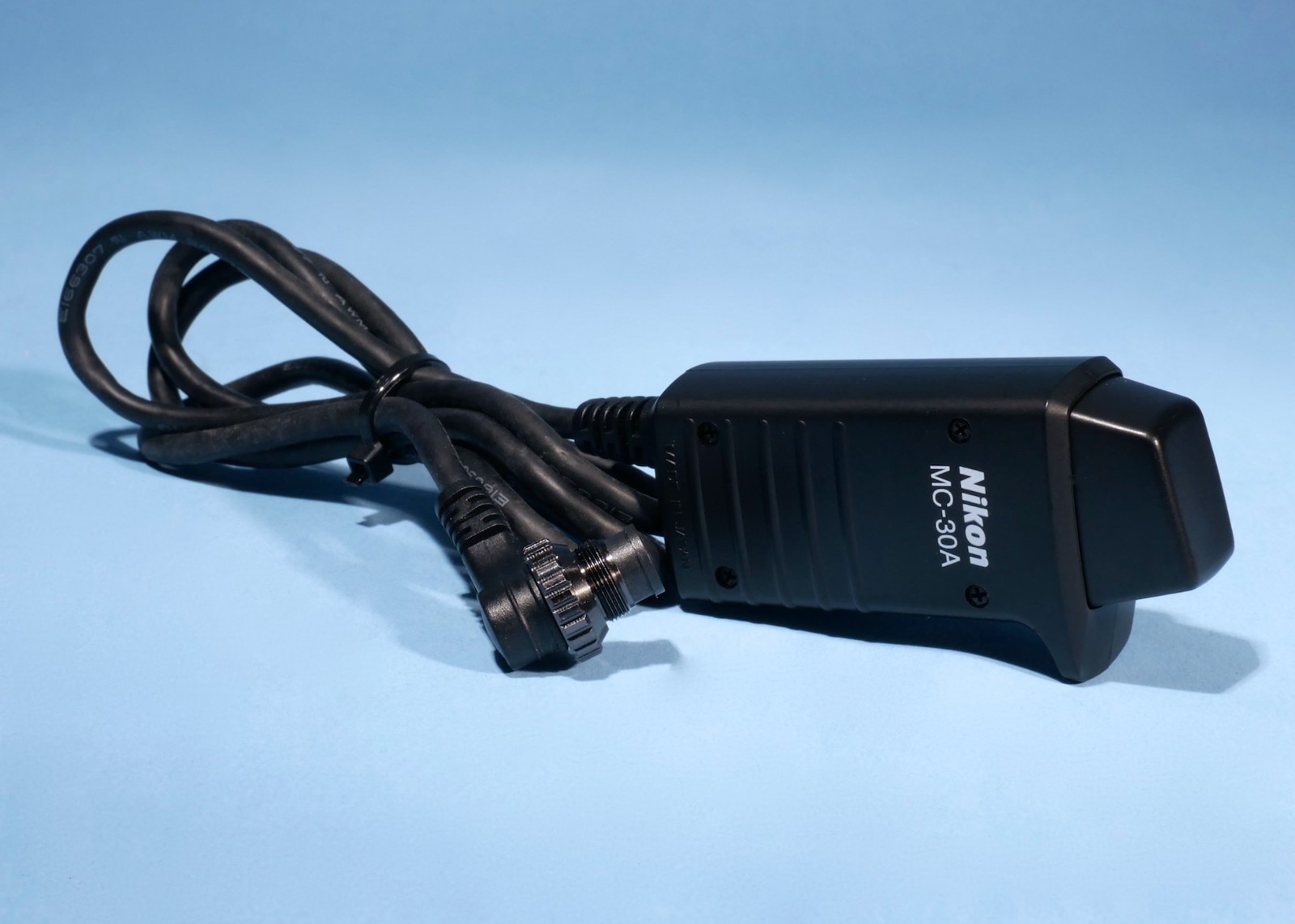 Nikon-MC-30A-Shutter-Release-Cable-Nikon-D800-D810-D850-D300-D4-D5-etc-136972786832-2