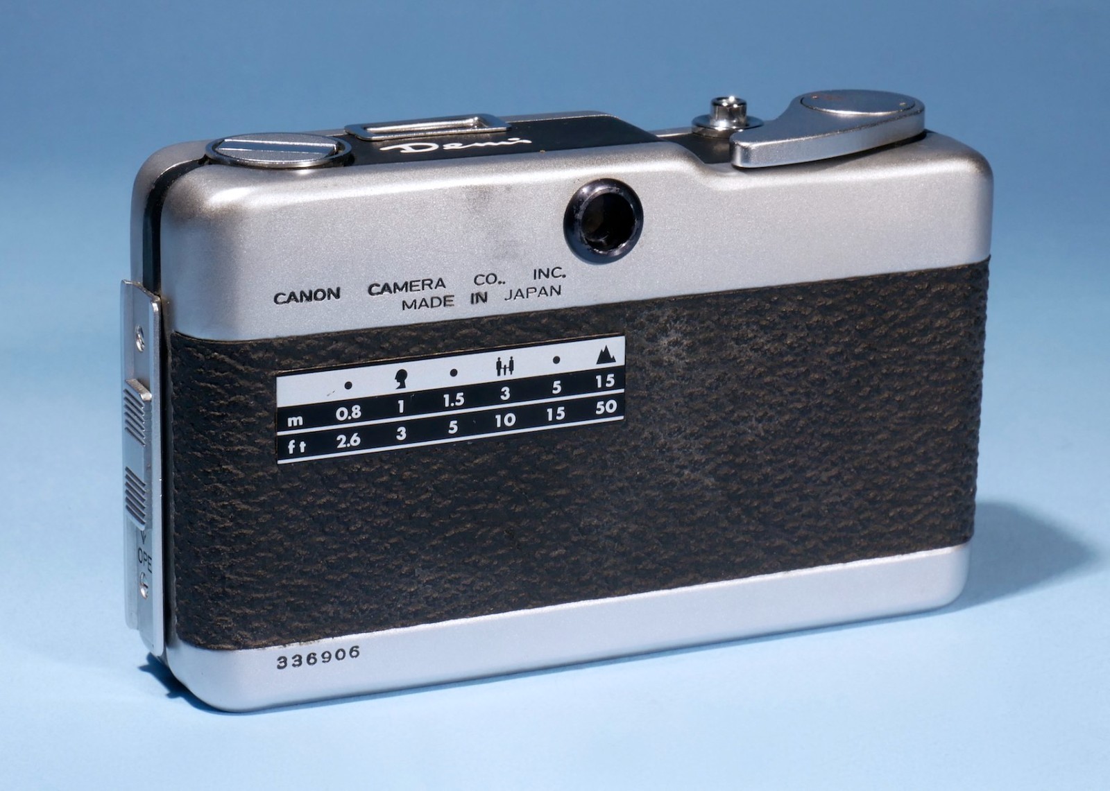 Canon-Demi-Half-Frame-35mm-Film-Camera-SH-28mm-f28-Lens-Fully-Working-136669767133-3