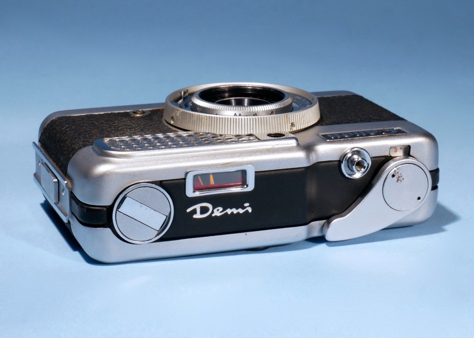Canon-Demi-Half-Frame-35mm-Film-Camera-SH-28mm-f28-Lens-Fully-Working-136669767133-4
