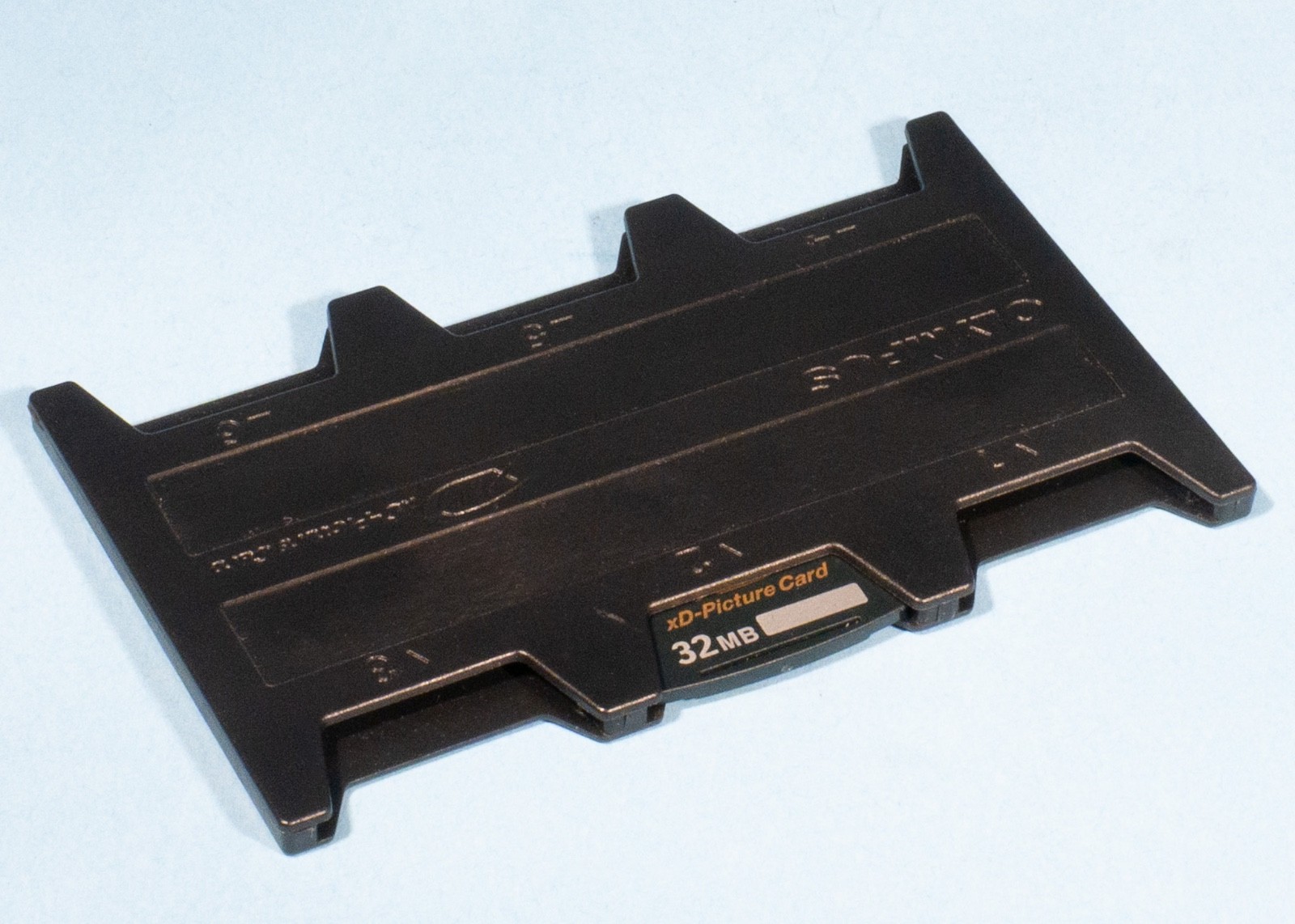 Fujifilm-Olympus-xD-Picture-Card-32MB-Holder-Fujifilm-Olympus-Fully-Working-137863594713-2