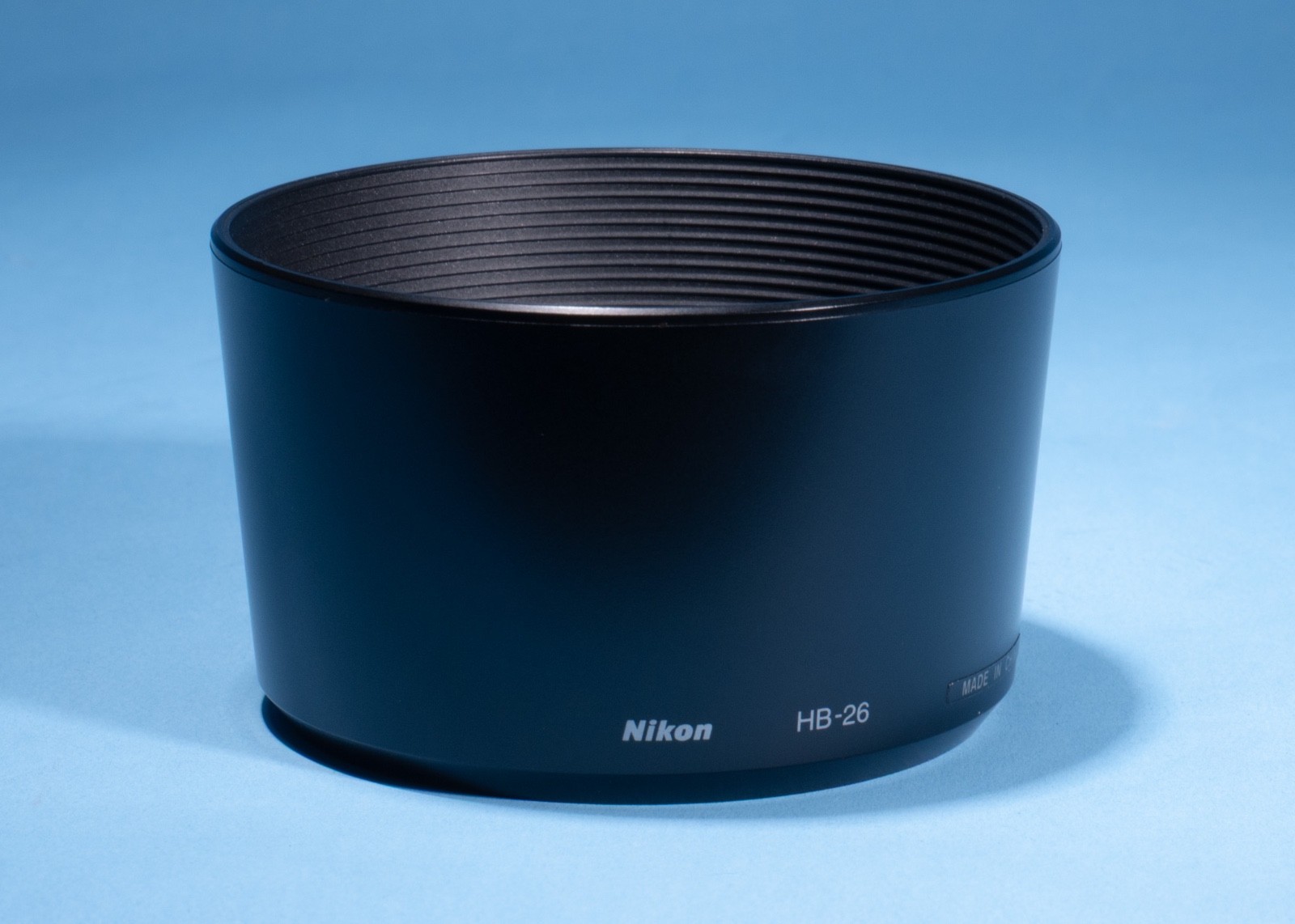 Nikon-HB-26-Lens-Hood-For-70-300mm-f4-56G-Lens-Excellent-137151216823