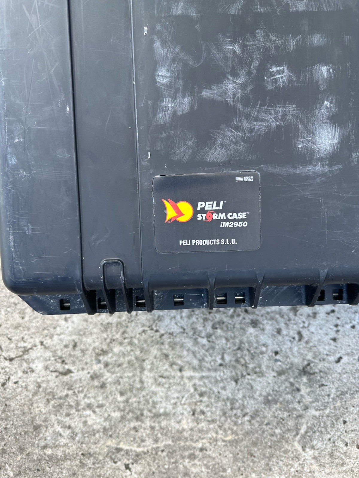 Peli-Storm-iM2950-Heavy-Duty-Transport-Travel-Hard-Case-137831008583-2