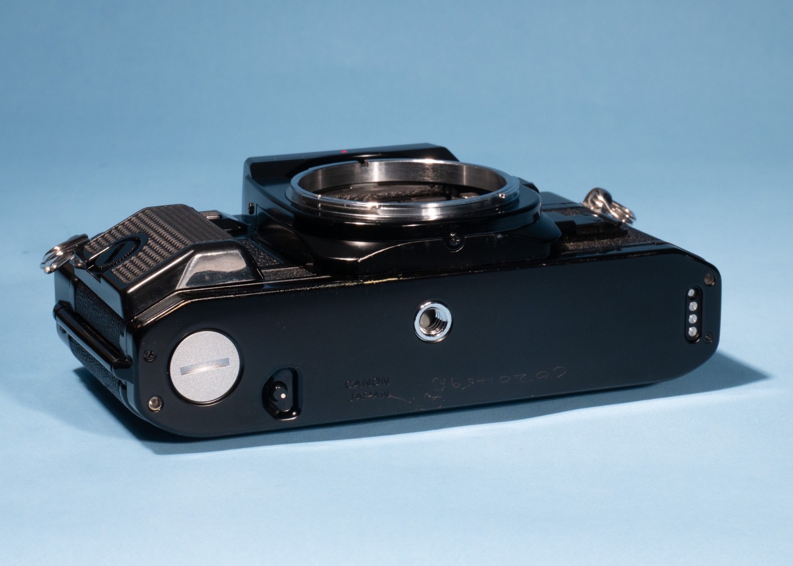 Canon-A-1-35mm-SLR-Film-Camera-Tested-Fully-Working-New-Seals-137332362364-5