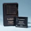 Panasonic Lumix DE-A42 Battery Charger & Battery CGA-S005 * DMC-LX/DMC-FX Series