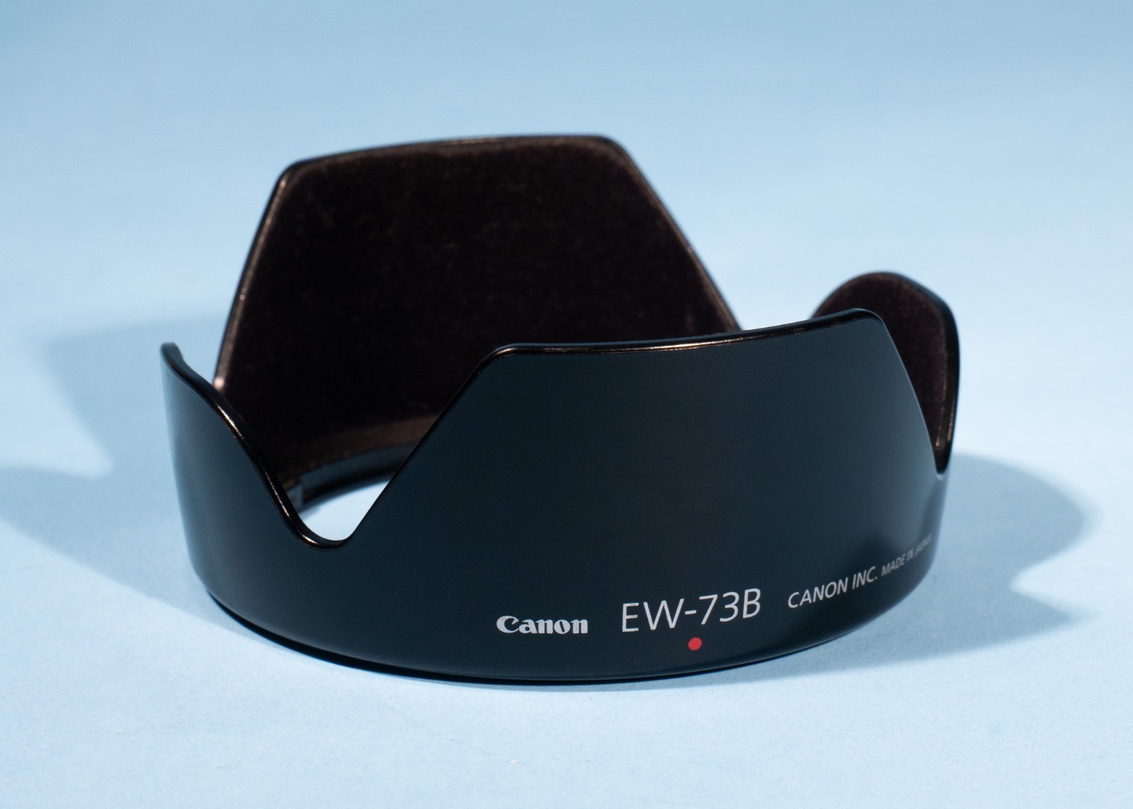 Canon-EW-73B-Lens-Hood-EF-S-17-85mm-f4-56-IS-USM-EF-S-18-135mm-f35-56-IS-137436090685
