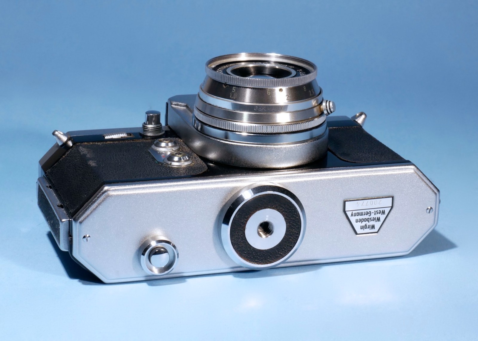 Edixa-Flex-35mm-SLR-Film-Camera-Isconar-50mm-f28-Lens-Fully-Working-137030679235-5