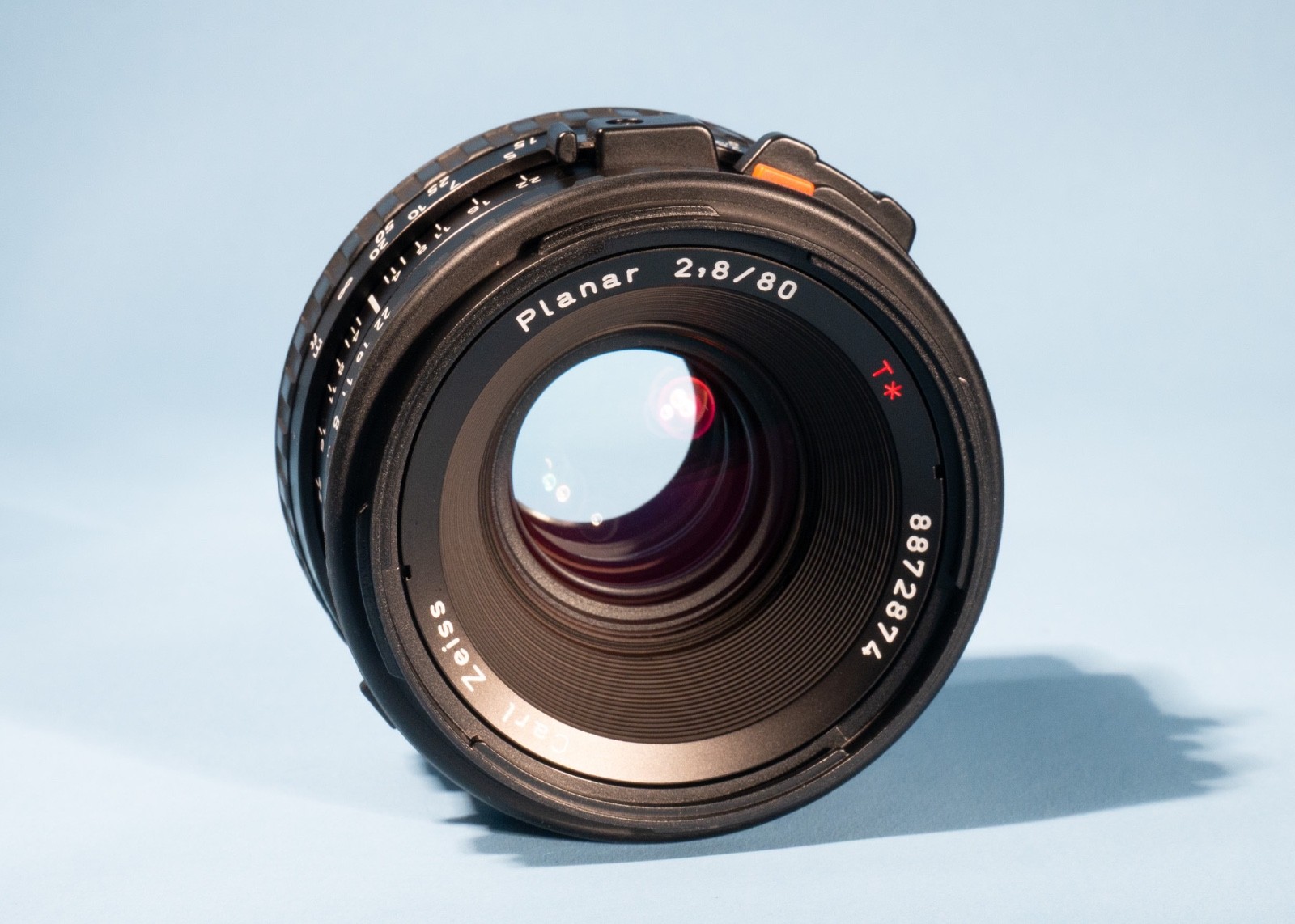 Hasselblad-Carl-Zeiss-Planar-T-80mm-f28-CFE-Lens-Excellent-V-System-Camera-137709976175-2