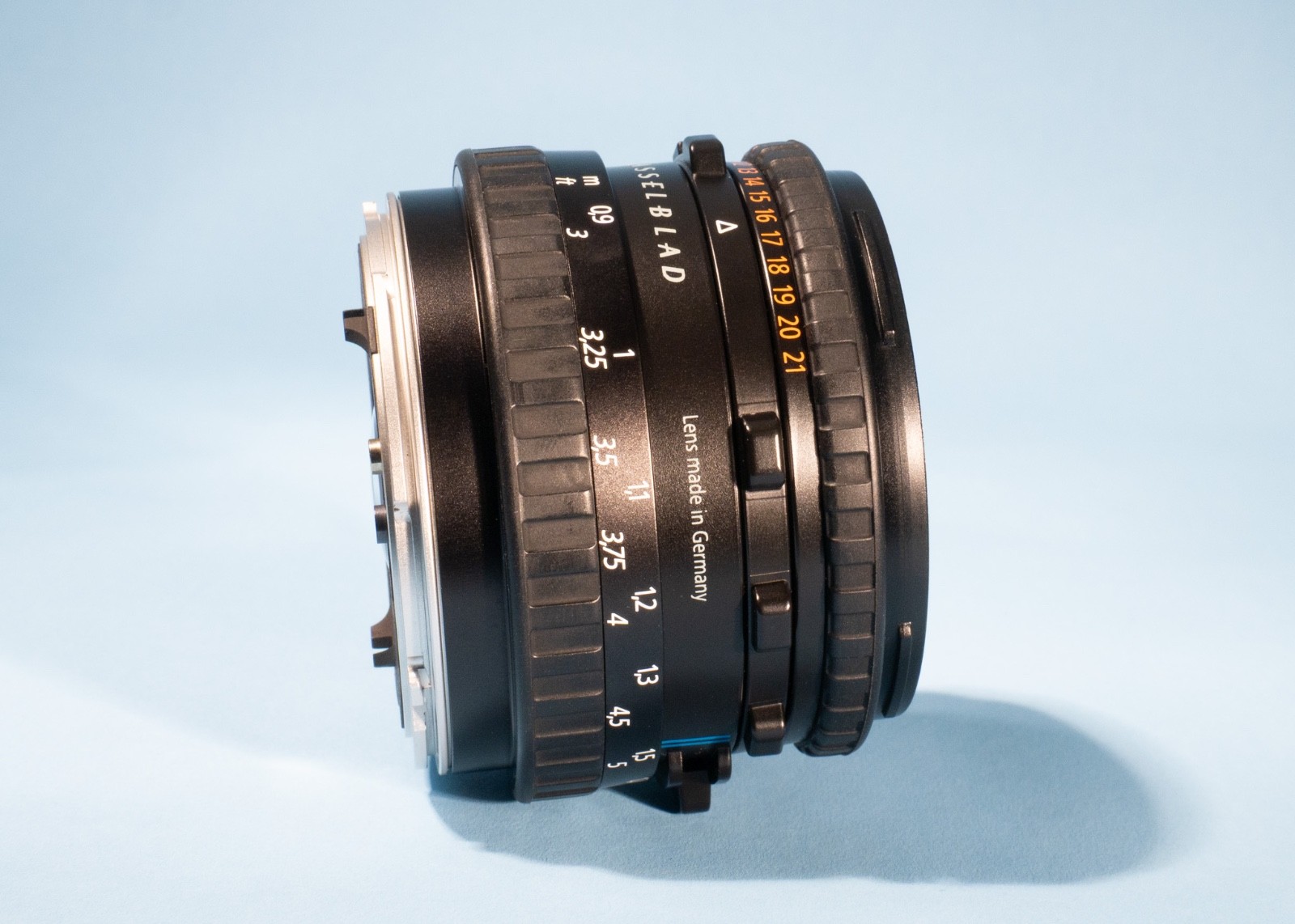 Hasselblad-Carl-Zeiss-Planar-T-80mm-f28-CFE-Lens-Excellent-V-System-Camera-137709976175-5