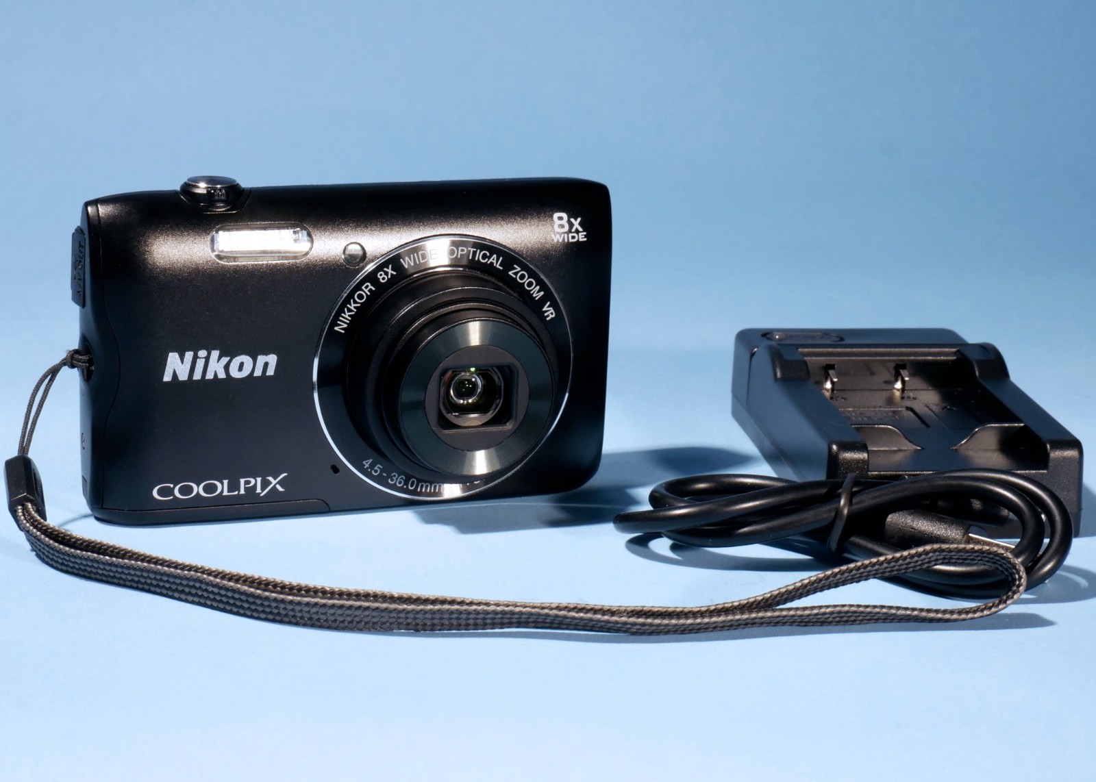 Nikon-Coolpix-A300-Digital-Camera-20MP-8x-Optical-Zoom-Fully-Working-136669767115