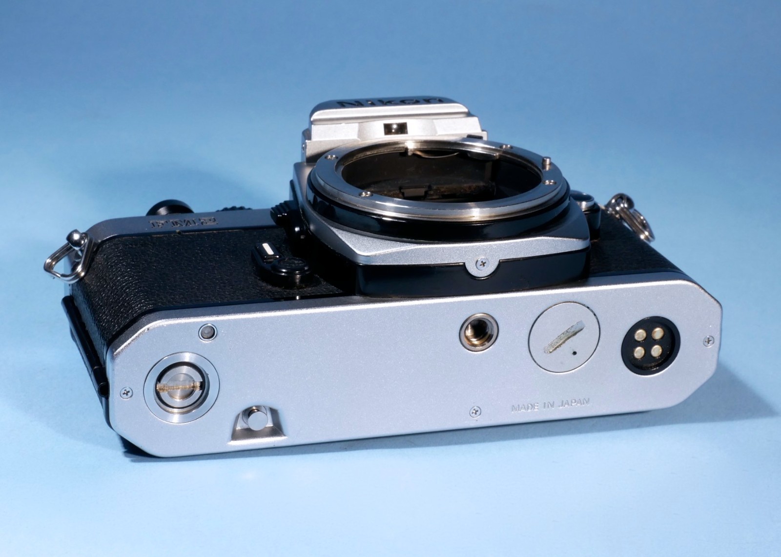 Nikon-FM2N-35mm-SLR-Film-Camera-Honeycomb-Titanium-Shutter-Fully-Working-136758313285-5