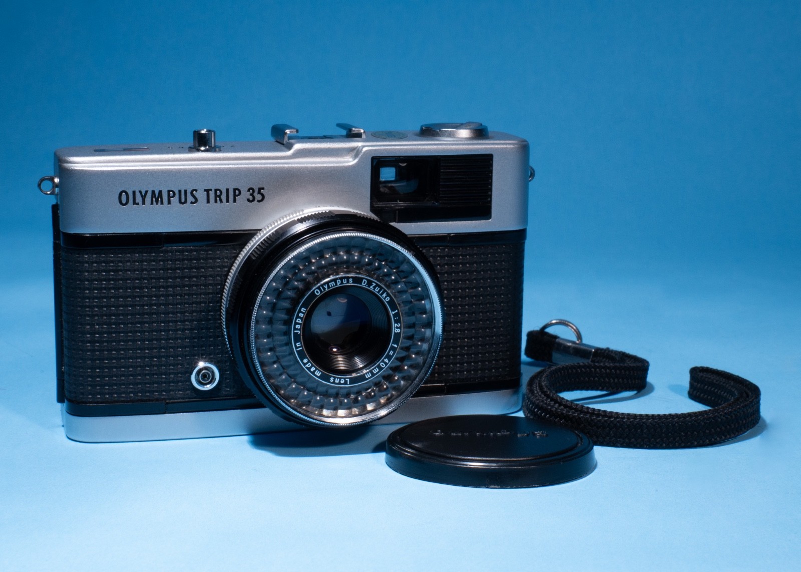Olympus-Trip-35-Compact-35mm-Film-Camera-DZuiko-40mm-f28-Lens-Fully-Working-137148165865