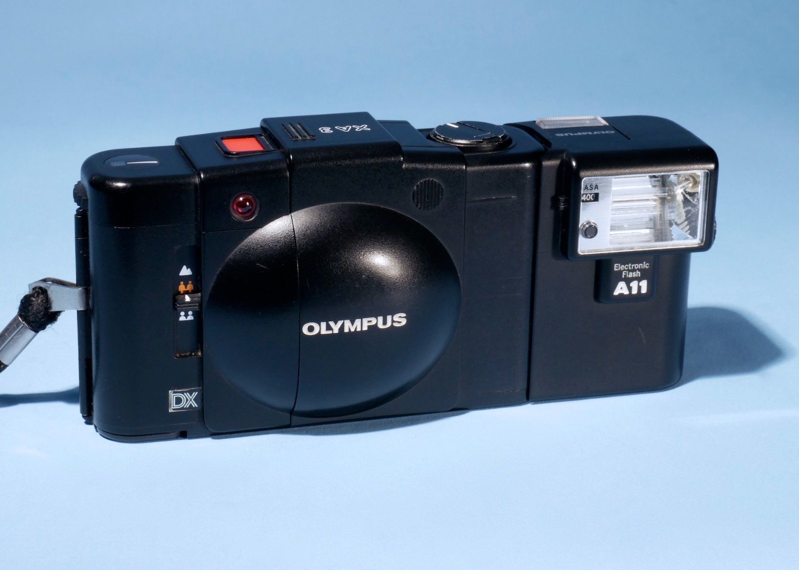 Olympus-XA3-35mm-Film-Camera-Zuiko-35mm-35-Lens-A11-Flash-Fully-Working-137423111325-6