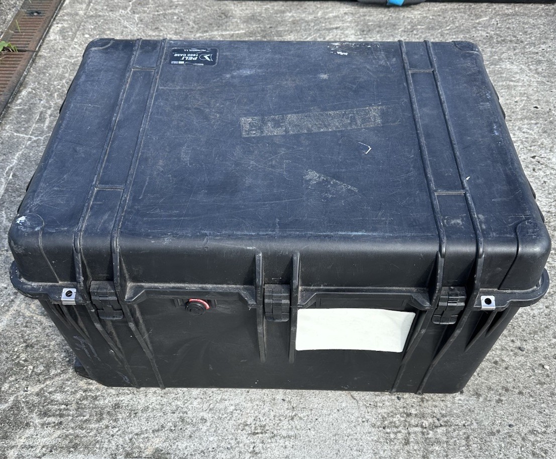 Peli-1660-Ultra-Durable-Heavy-Duty-Transport-Travel-Hard-Case-137831037965