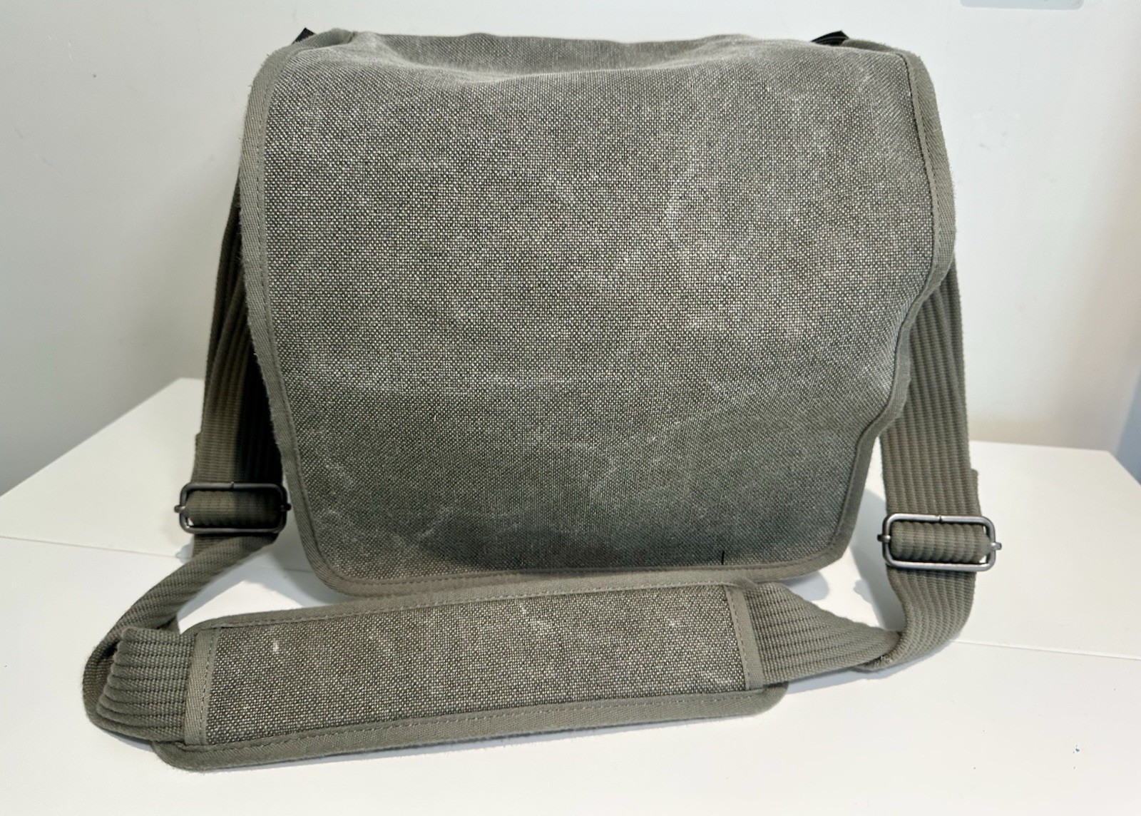 Think-Tank-Retrospective-20-Classic-Canvas-Style-Shoulder-Bag-137415696765