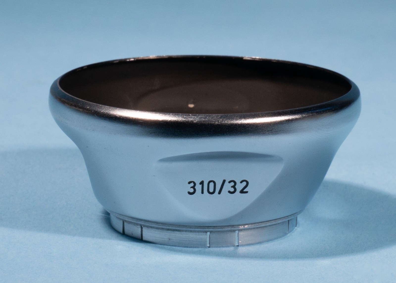 Voigtlander-Metal-Lens-Hood-31032-32mm-Push-On-Excellent-137375519965-2