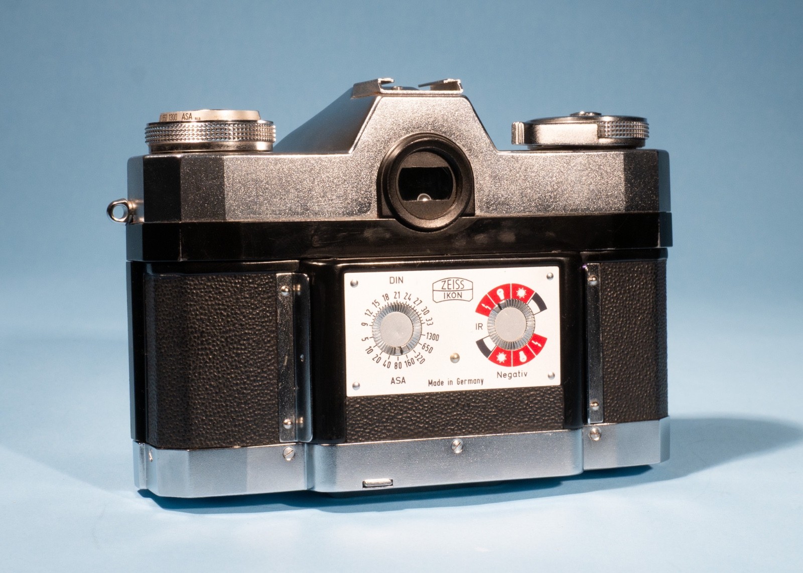 Zeiss-Ikon-Contaflex-35mm-Film-Camera-Tessar-50mm-f28-Lens-Fully-Working-137548061755-4