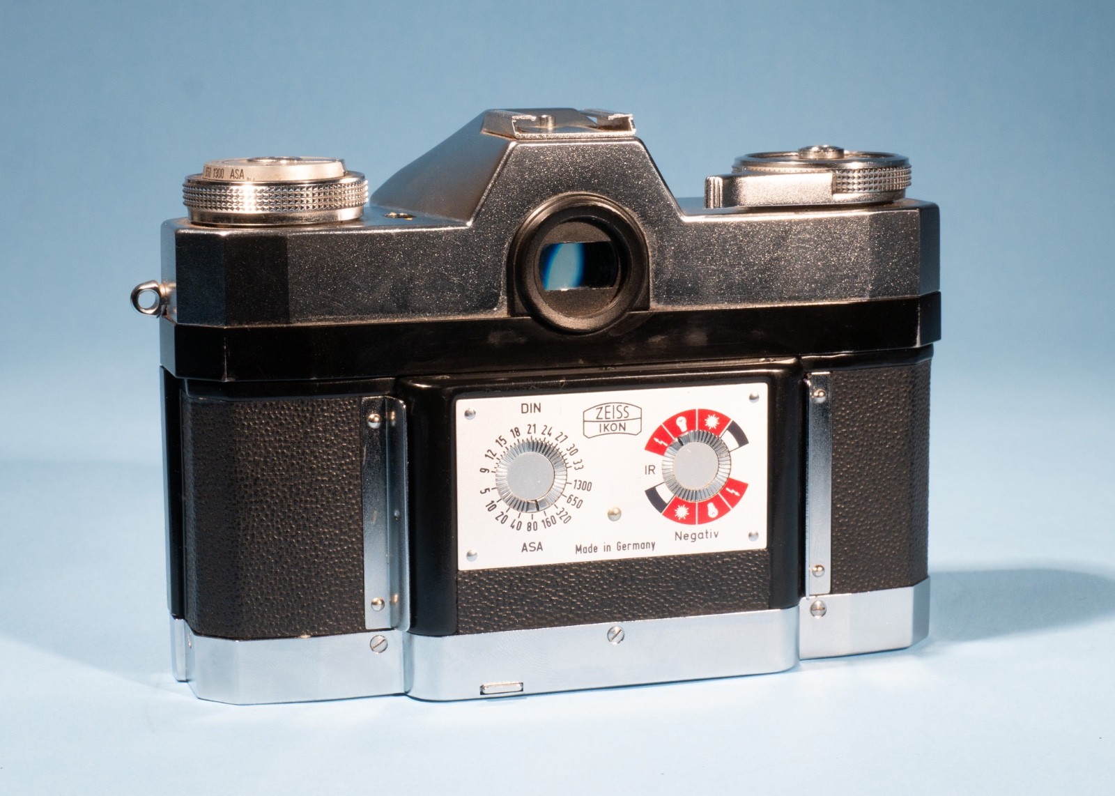 Zeiss-Ikon-Contaflex-35mm-Film-Camera-Tessar-50mm-f28-Lens-Fully-Working-137548061755-5