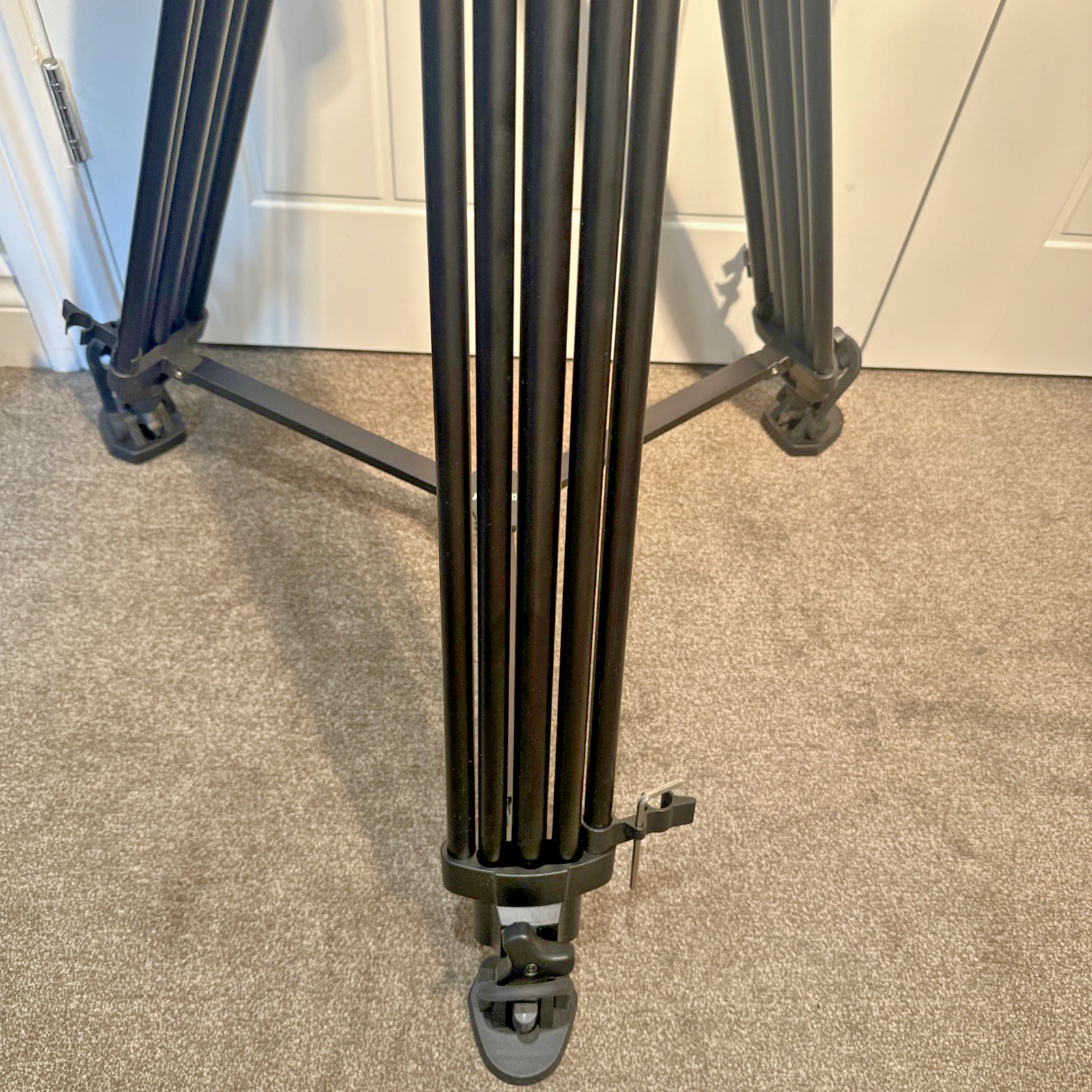 Kingjoy-VT-3500-Heavy-Duty-Video-Tripod-VT-3530-Fluid-Tilt-Excellent-137478416366-4