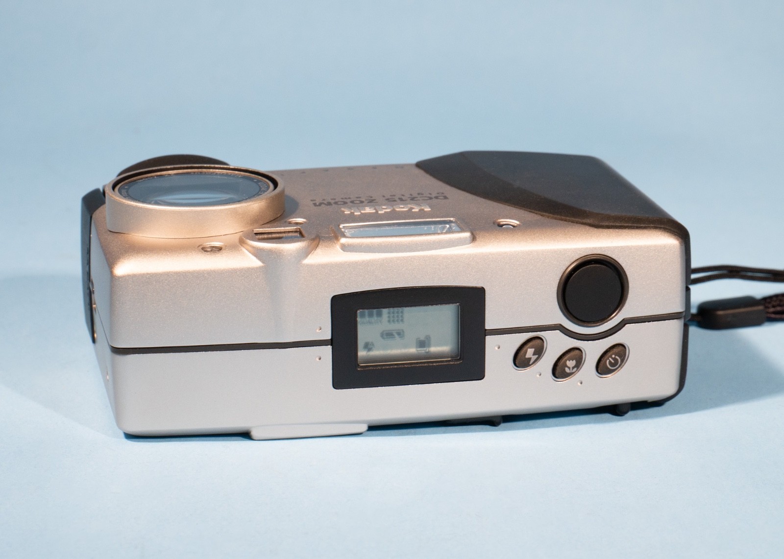 Kodak-DC215-Compact-Digital-Camera-10MP-Fully-Working-Excellent-137674334376-4