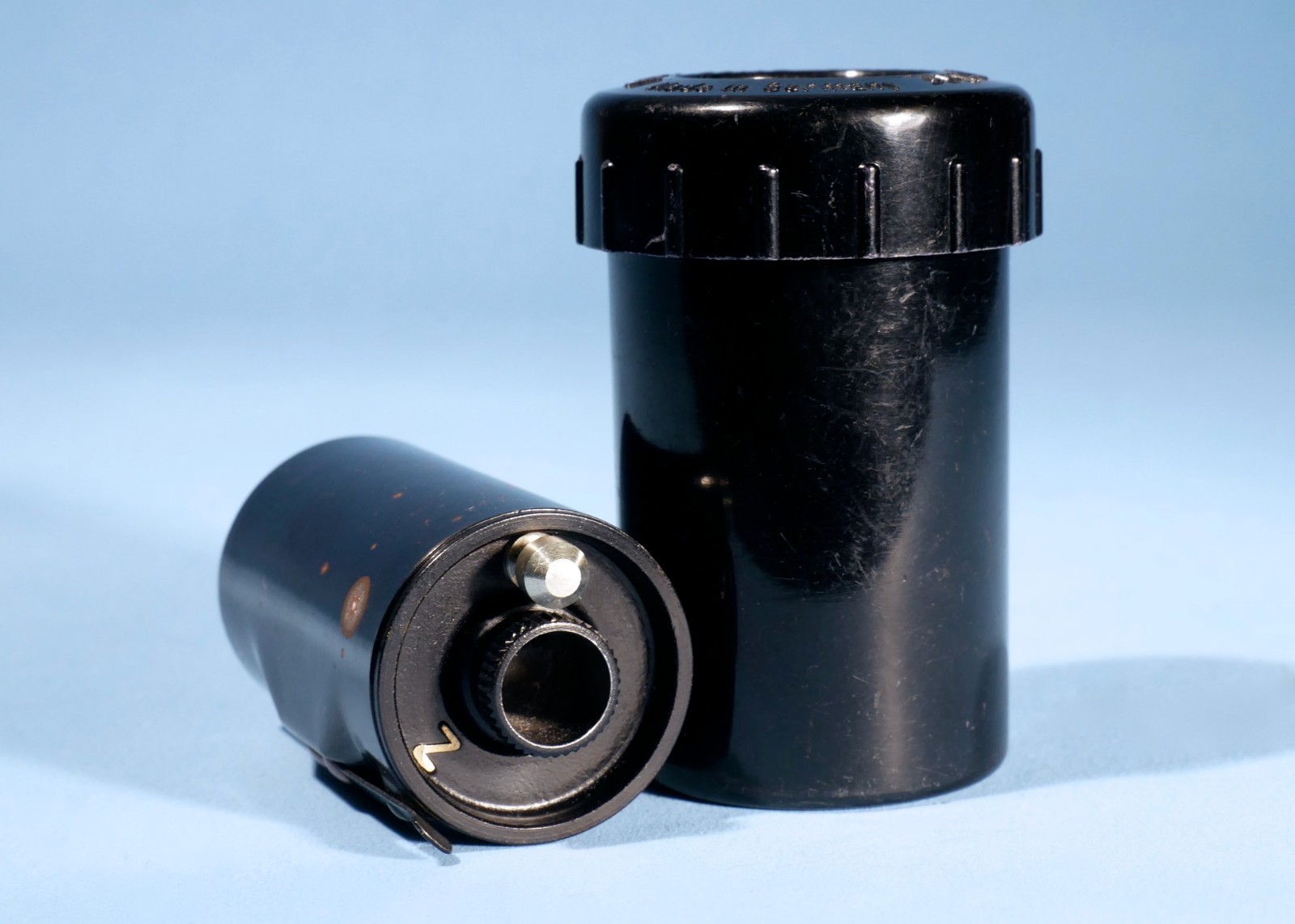 Leica-E-Leitz-Canister-Z-Brass-Reloadable-35mm-Film-Camera-Spool-Cartridge-136803080056-3