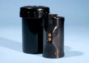 Leica E Leitz Canister Z Brass Reloadable 35mm Film Camera Spool Cartridge