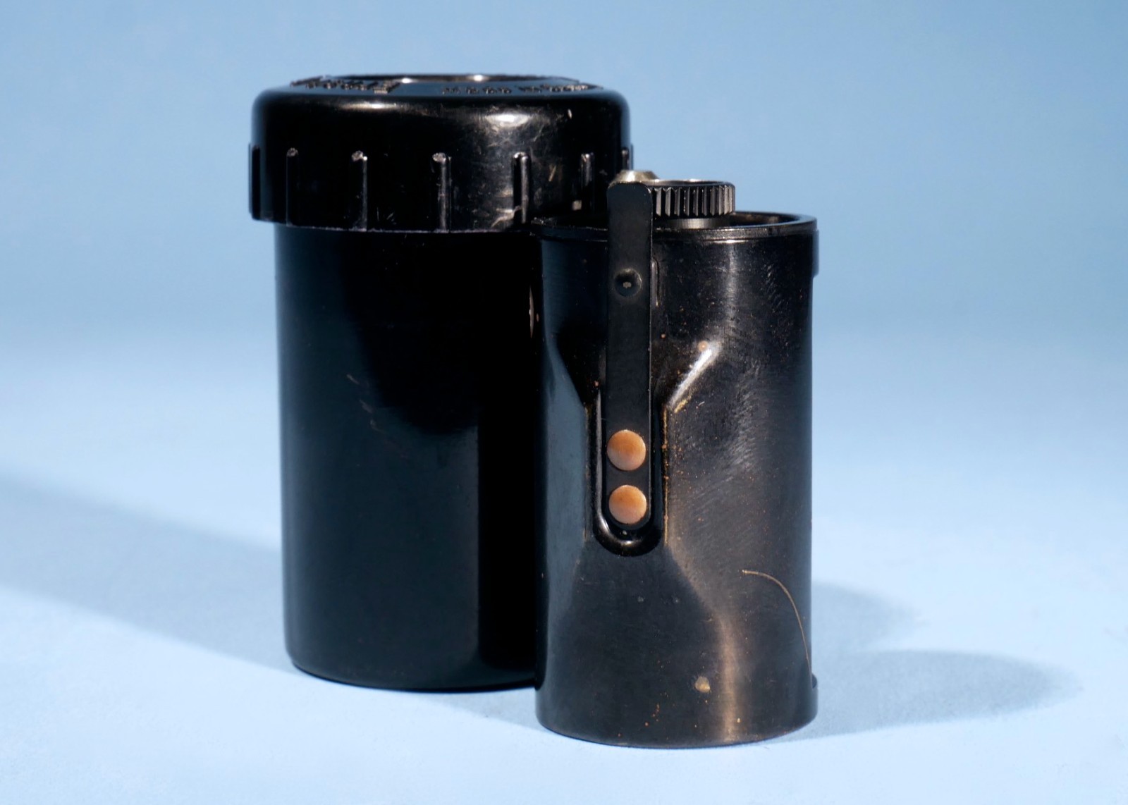 Leica-E-Leitz-Canister-Z-Brass-Reloadable-35mm-Film-Camera-Spool-Cartridge-136803080056