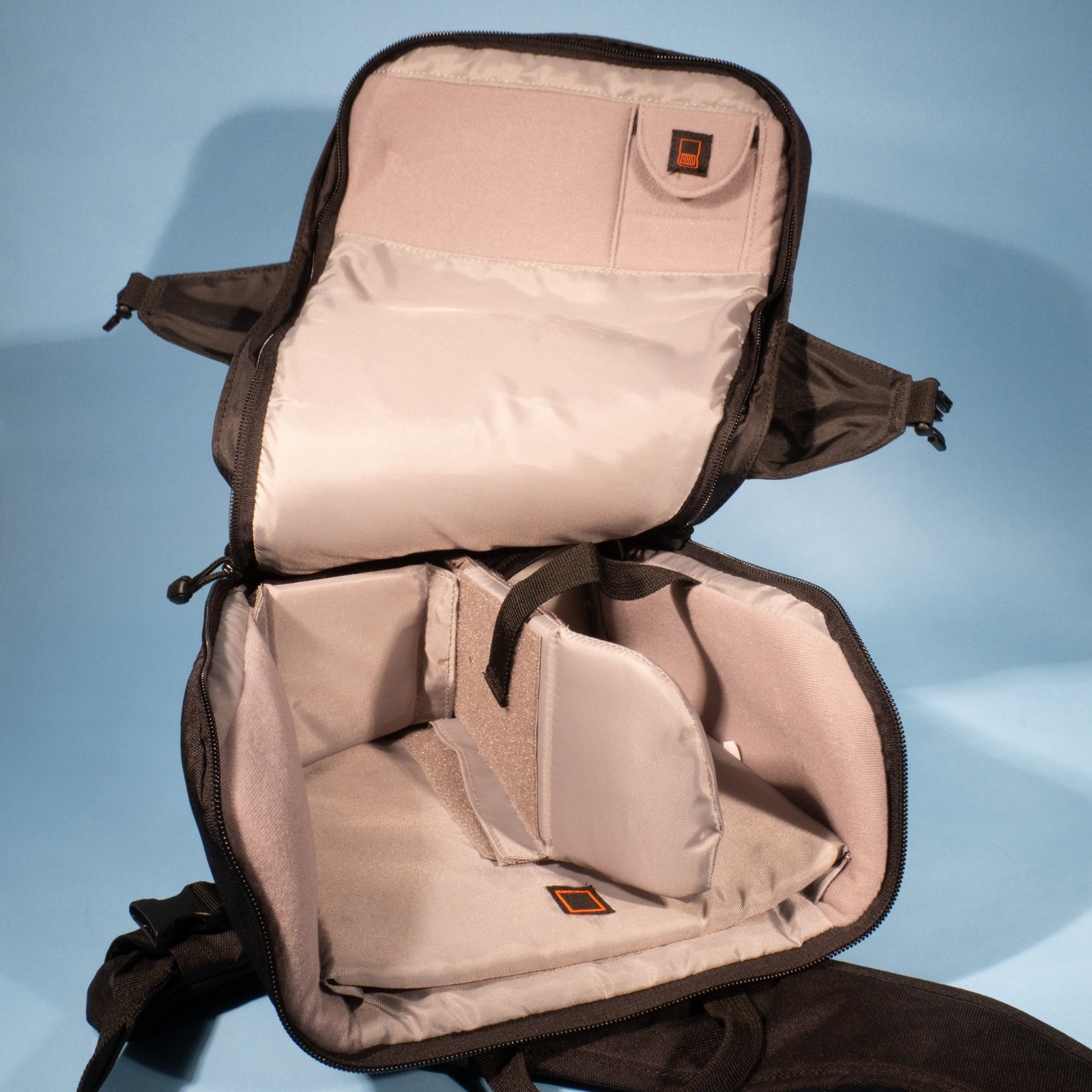 Lowepro-Urban-Photo-Sling-150-Camera-Backpack-Excellent-137415838636-3