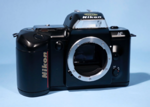 Nikon F401 35mm SLR Film Camera * Tested & Fully Working