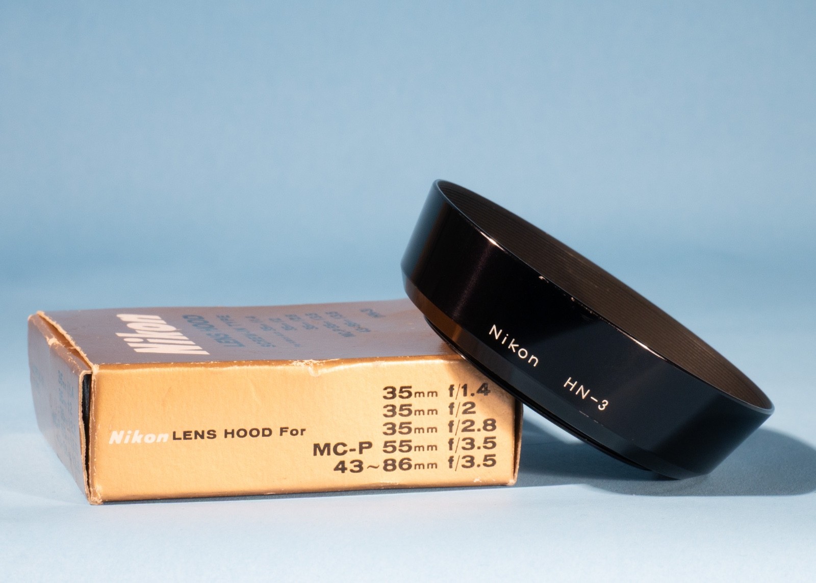 Nikon-HN-3-Lens-Hood-Nikkor-35mm-f14-f2-f28-55mm-f28-f35-Etc-137838655156-2