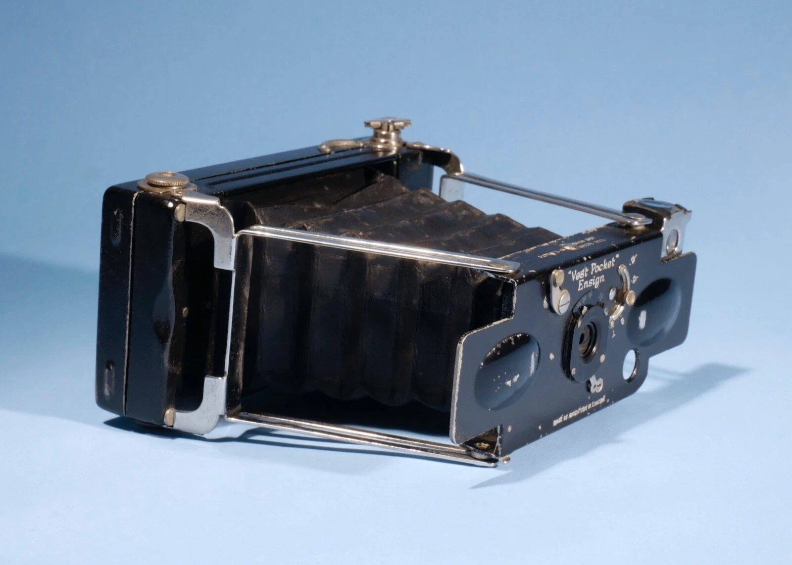 Houghton-Vest-Pocket-Ensign-Folding-Strut-Braced-127-Roll-Film-Camera-c1926-137547273477-3