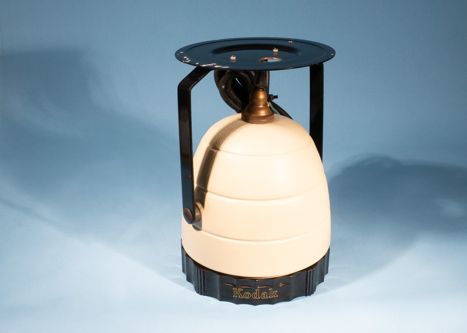 Kodak-Beehive-Safelight-Adjustable-Darkroom-Lamp-Tested-Fully-Working-137788948137