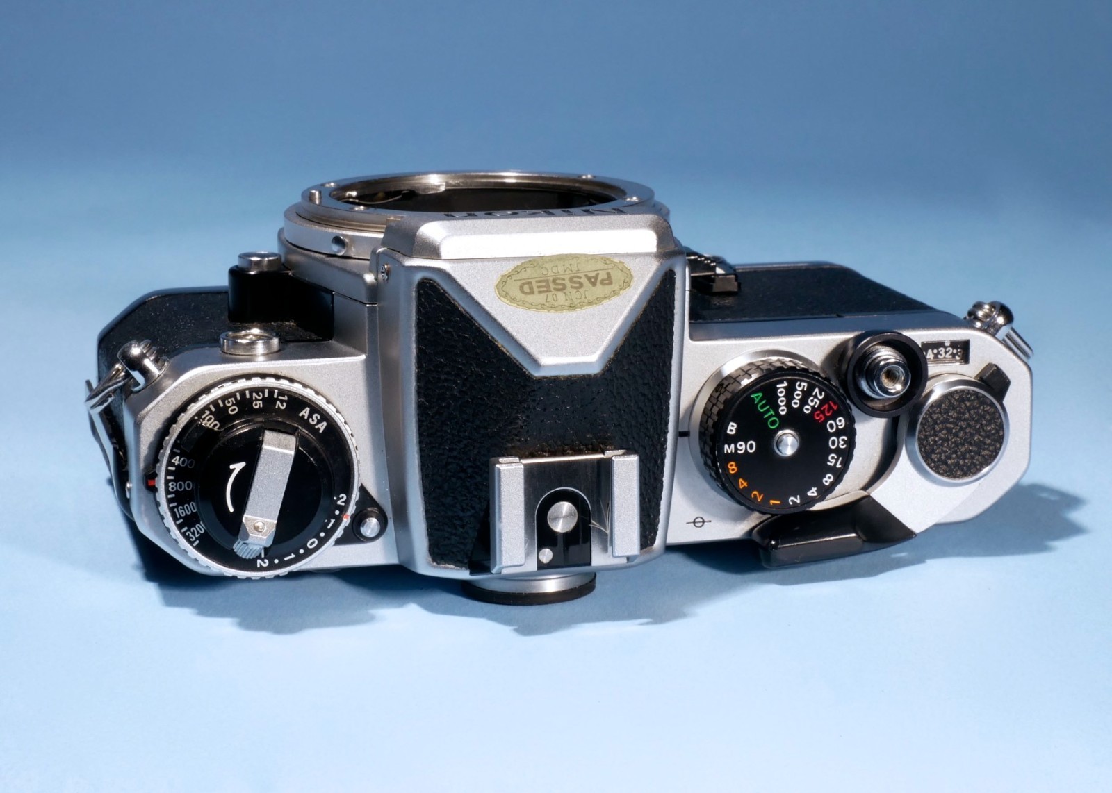 Nikon-FE-35mm-SLR-Film-Camera-Excellent-Fully-Working-136669767157-3