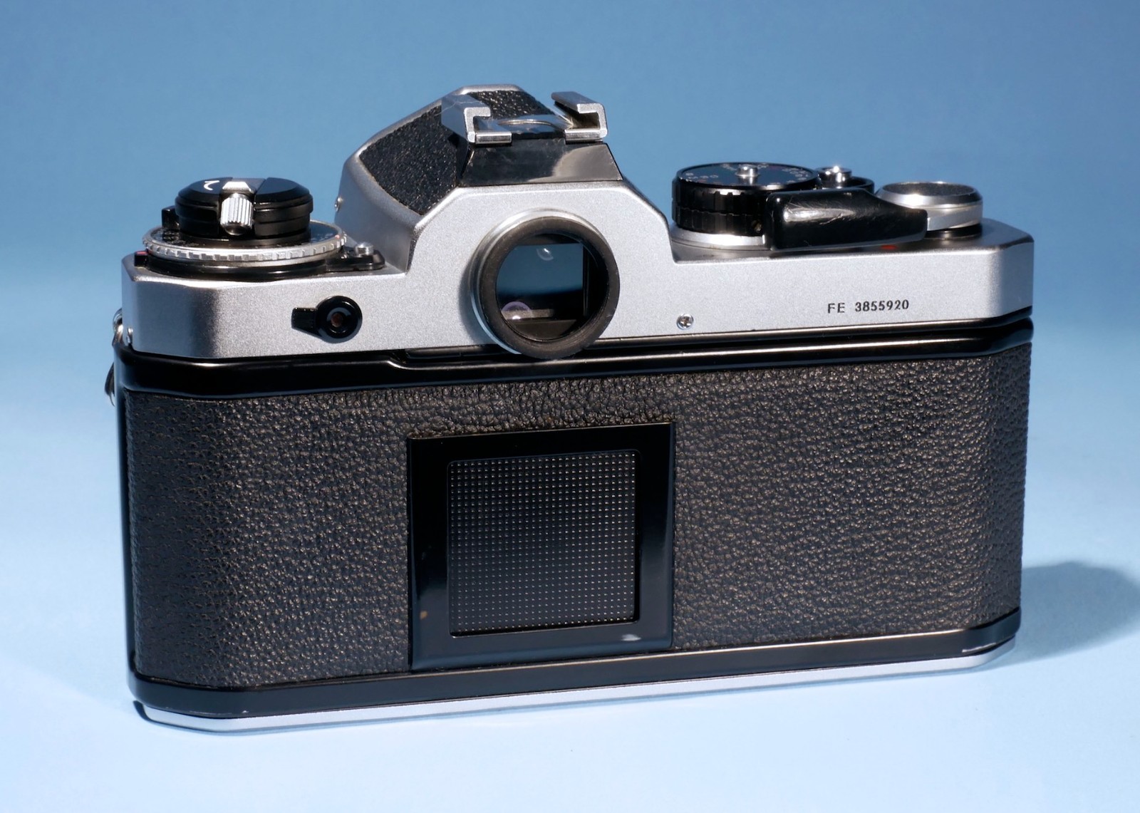 Nikon-FE-35mm-SLR-Film-Camera-Excellent-Fully-Working-136669767157-5