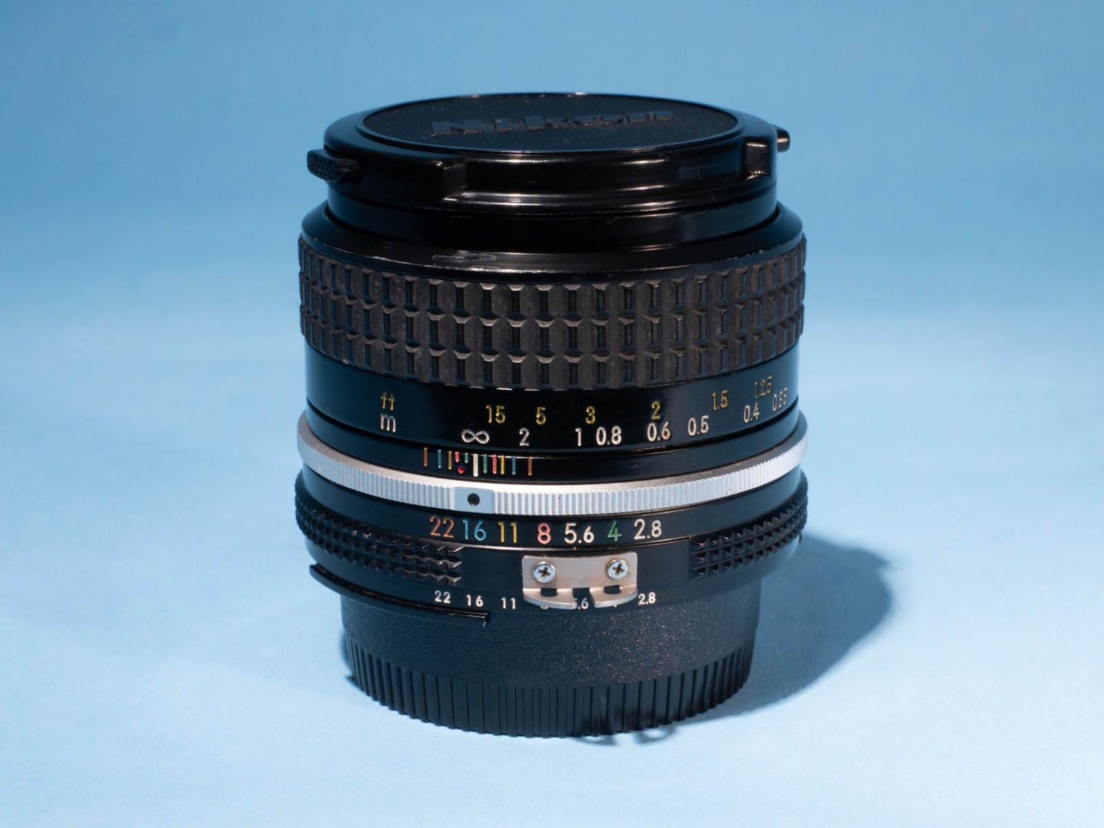 Nikon-Nikkor-35mm-f28-Wide-Angle-Prime-Lens-AI-Excellent-137124623907-5