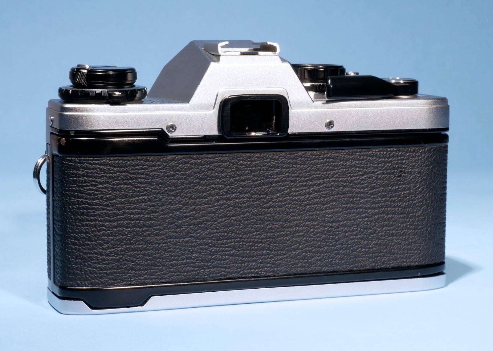 Olympus-OM-10-35mm-SLR-Film-Camera-Zuiko-50mm-f18-Lens-Fully-Working-136669767167-3