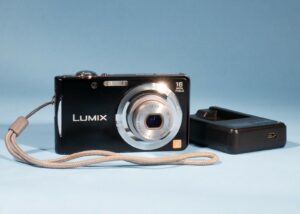 Panasonic Lumix DMC-FS18 Digital Camera 16.1MP 4x Optical Zoom * Fully Working