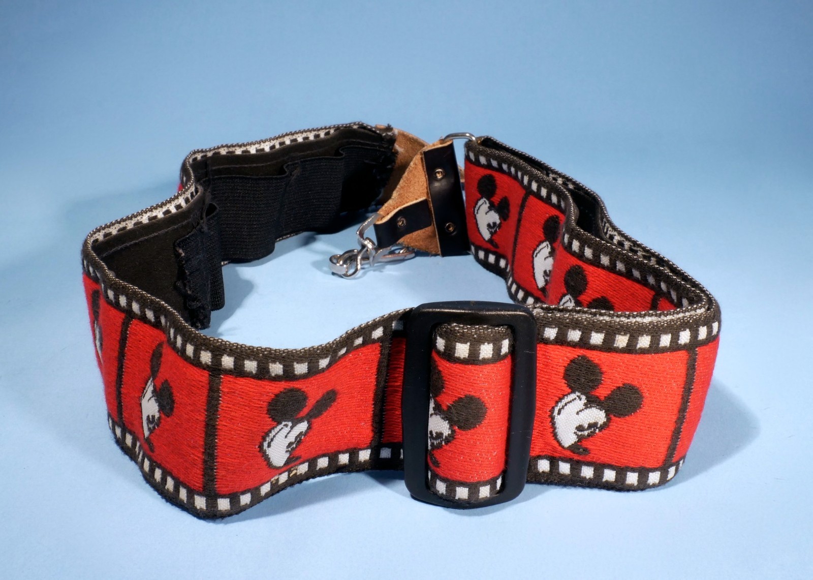 Walt-Disney-Mickey-Mouse-Camera-Shoulder-Neck-Strap-Bobby-Lee-Excellent-137071485897