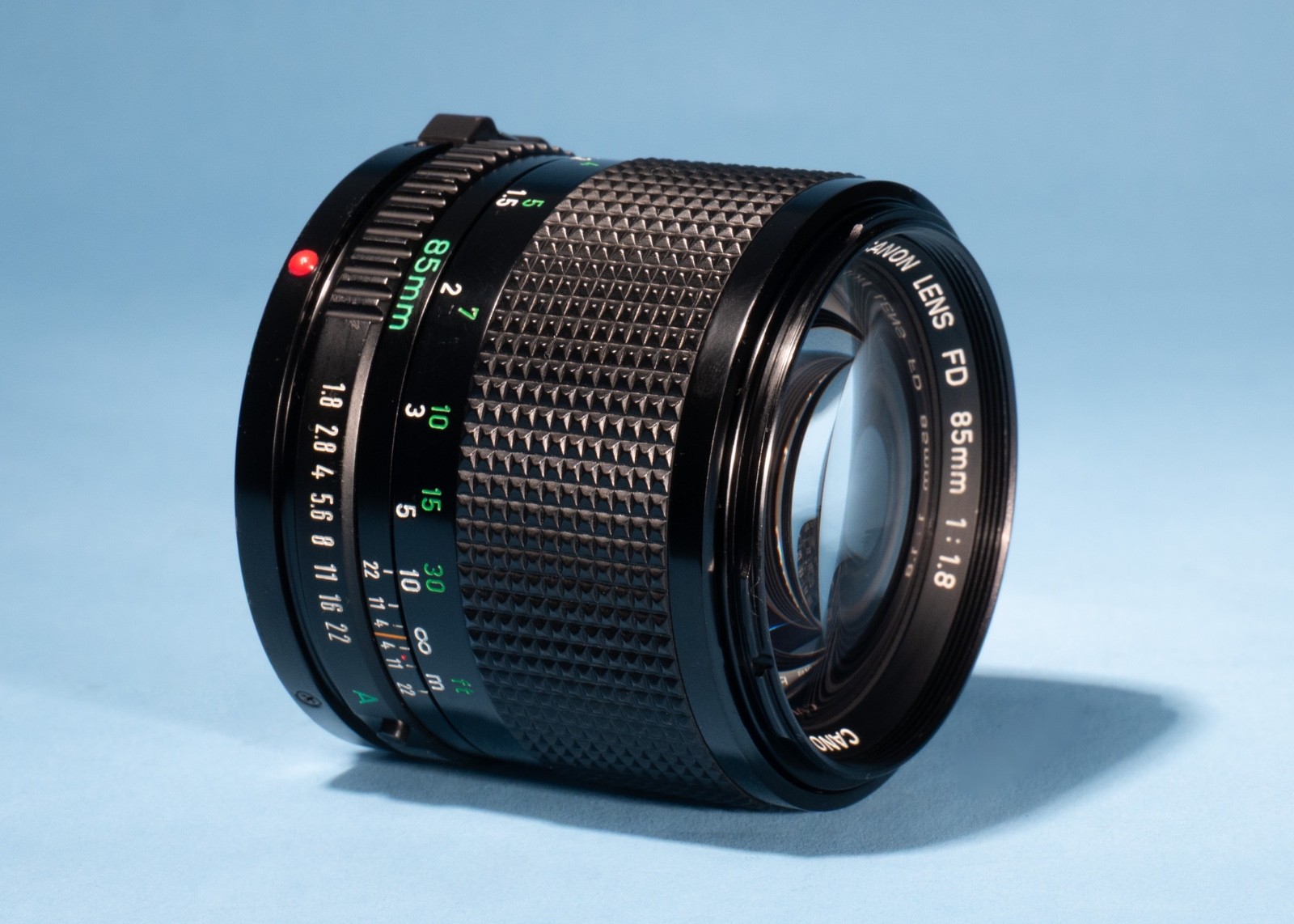 Canon-FD-85mm-f18-Prime-Lens-Excellent-Fully-Working-F-1-A-1-AE-1-etc-137332351058-3